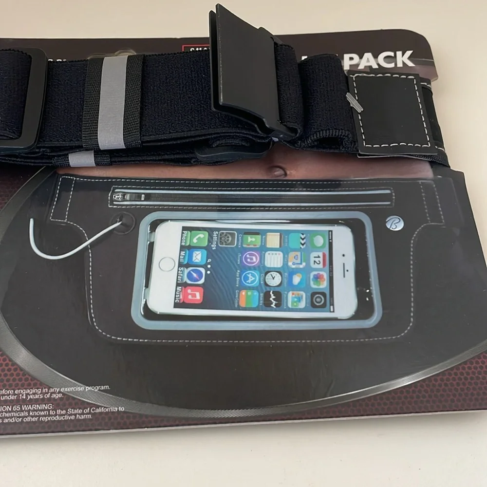 Bally Total Fitness Smart Phone Waist Pack